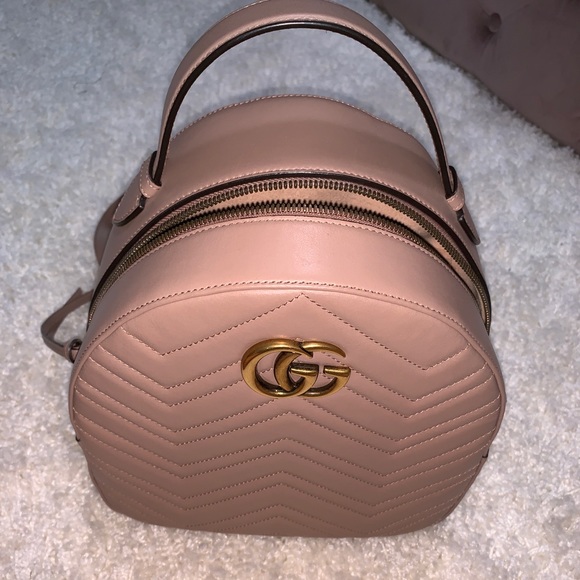 Gucci GG Marymount Matelessé Backpack 🎒 - Picture 3 of 7